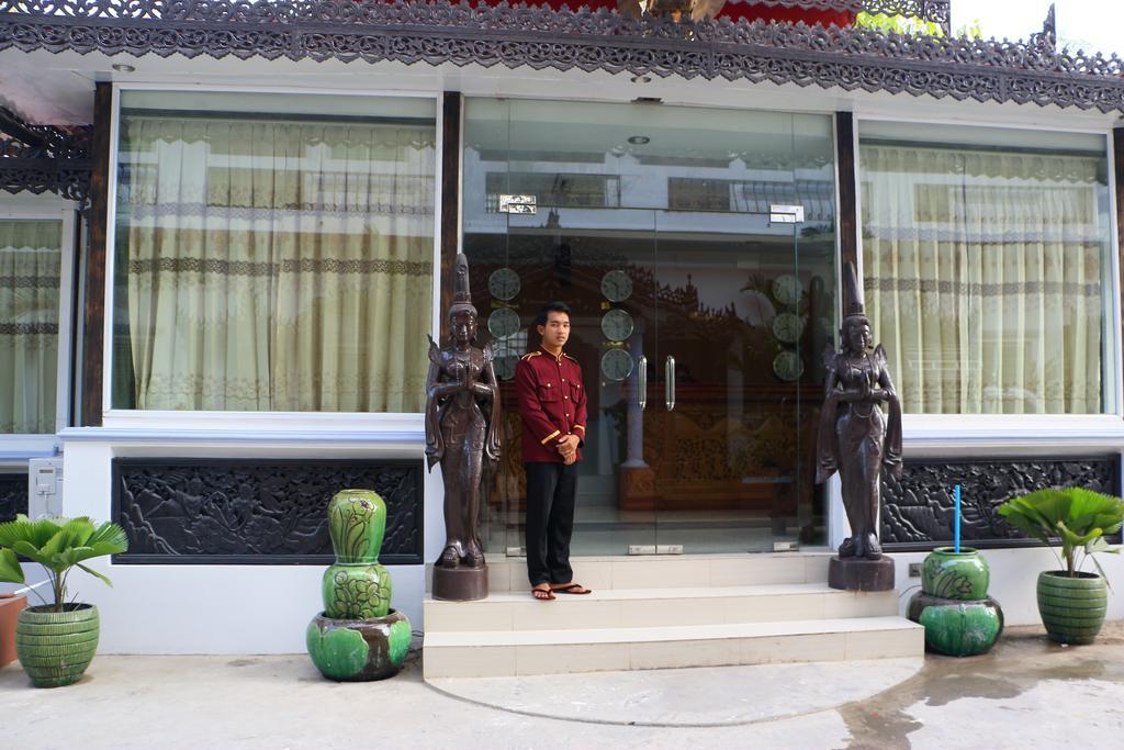 Mandalay White House Hotel Buitenkant foto